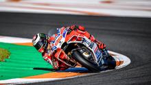 Pebalap Ducati, Jorge Lorenzo saat menukangi GP17 musim lalu (Twitter/@DucatiMotor)