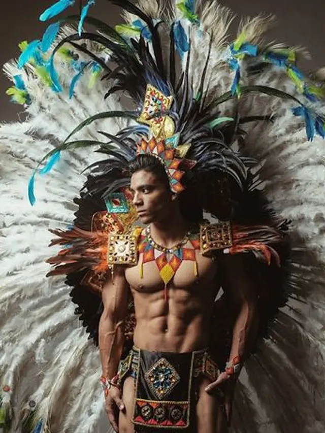 7 Potret Keren Gaya Busana Nasional Mister Global 2019