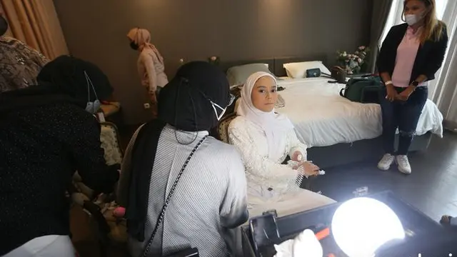 Lamaran Hari Ini, Ini 6 Potret Persiapan Lesty Kejora di Ruang Makeup