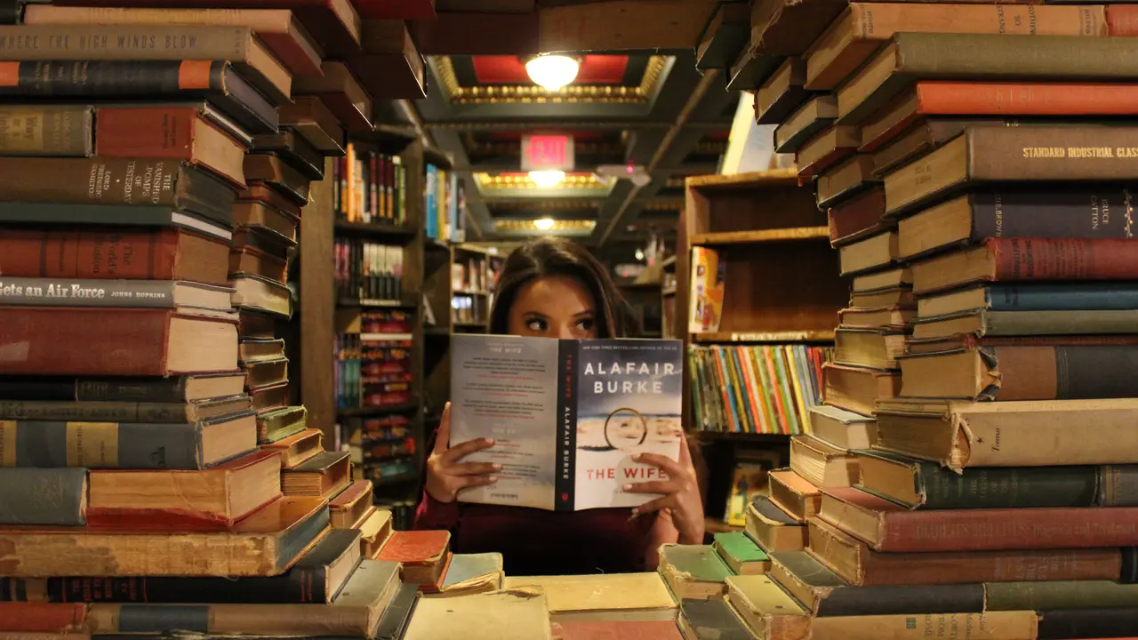 Membaca Buku
