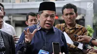 Wakil Ketua DPR RI Fahri Hamzah memberi keterangan usai memenuhi panggilan di Mapolda Metro Jaya, Jakarta, Senin (19/3). Fahri diperiksa sekira pukul 10.00 hingga 13.00. Ia mengaku dicecar 12 pertanyaan oleh penyidik. (Merdeka.com/Iqbal S. Nugroho)