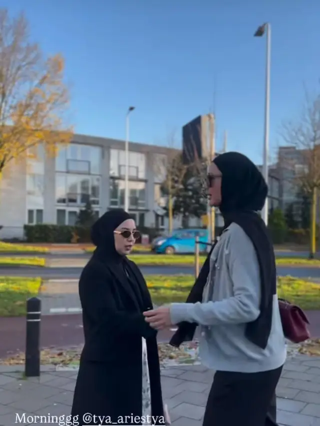 Di Tengah Sidang Cerai, Paula Verhoeven Liburan ke Belanda dengan Aura Mahal. (instagram/paula_verhoeven)