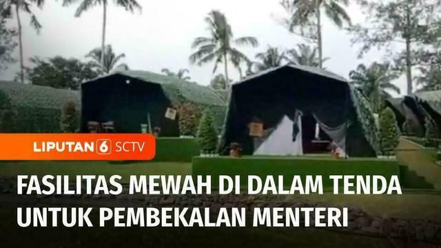 Tenda mewah disiapkan bagi anggota Kabinet Merah Putih yang akan mengikuti pembekalan di kawasan Akademi Militer, Magelang, Jawa Tengah, mulai Jumat besok. Rencananya para Menteri dan Wakil Menteri akan berangkat menggunakan pesawat Hercules, Kamis s...
