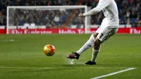 Aksi Cristiano Ronaldo saat melawan Espanyol (REUTERS/Juan Medina)