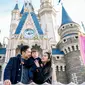 Sandra Dewi rayakan ultah pertama anaknya di Disneyland, Tokyo. (foto: Sweet Escape/Henry)