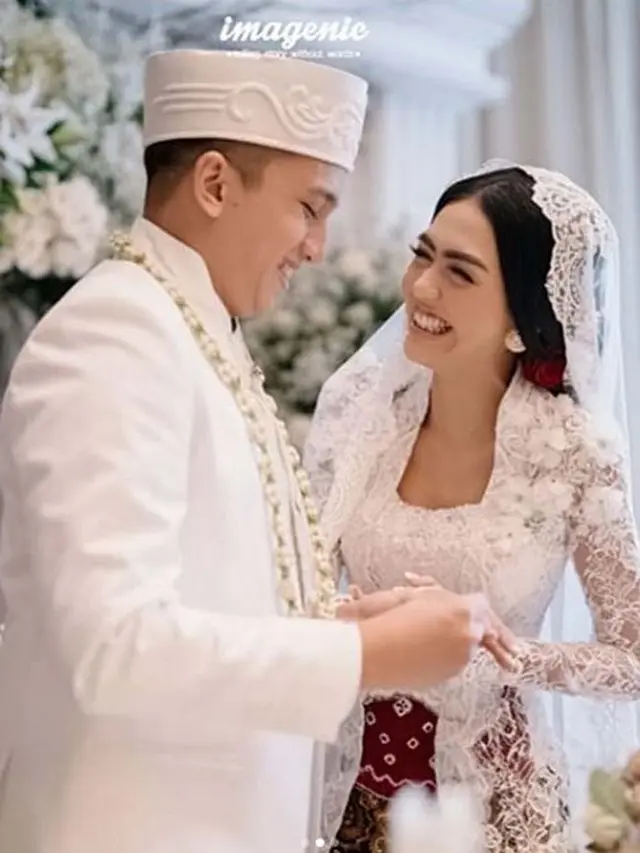 [Fimela] Ge Pamungkas dan Istri