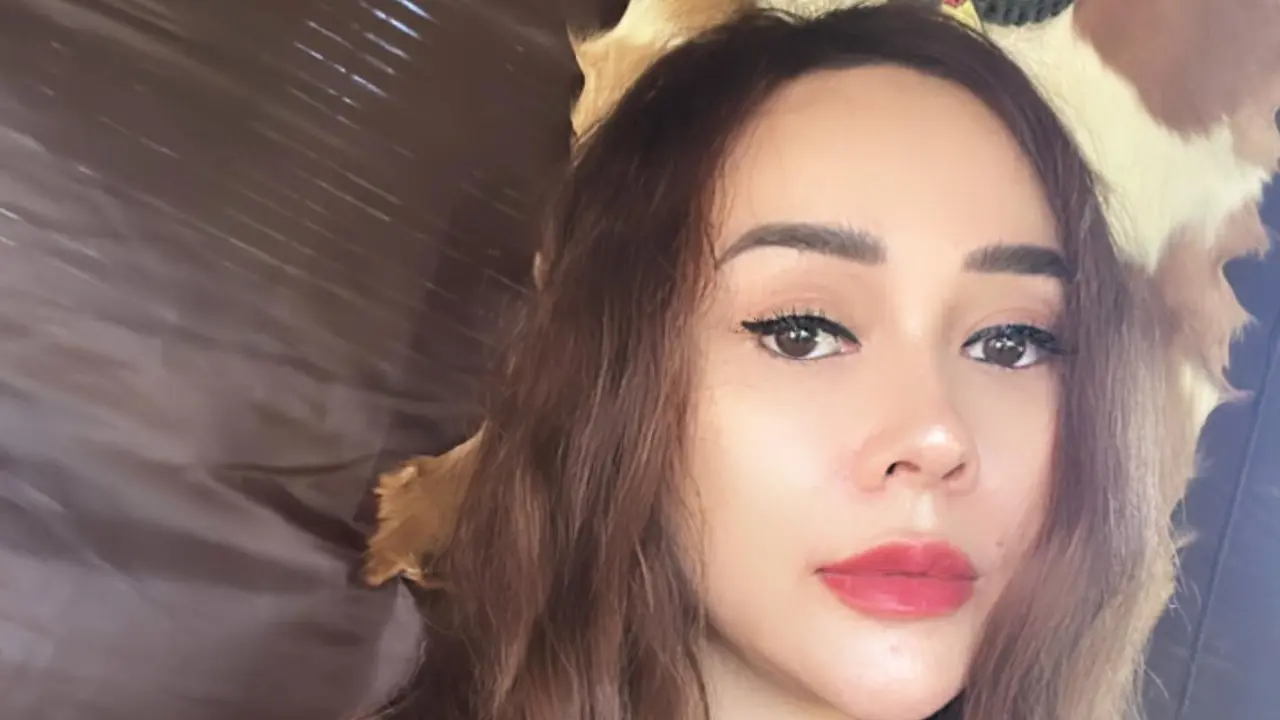 [[Fimela] Aura Kasih