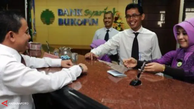 bank-syariah-bukopin-130326b.jpg