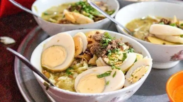 3. Soto Ayam