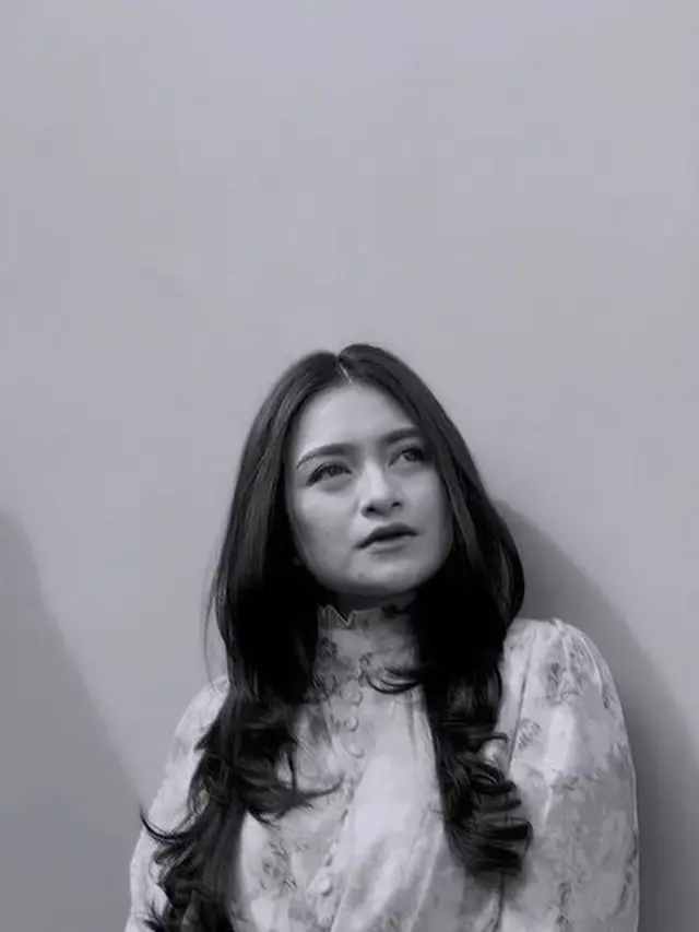 Potret Nathalie Holscher dalam salah satu reels Instagram (Instagram/@nathalieholscher)