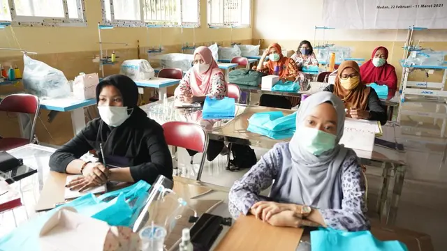 Inkubasi Desain Mode dan Produksi Baju Siap Pakai/dok. Tenun Gaya Doc