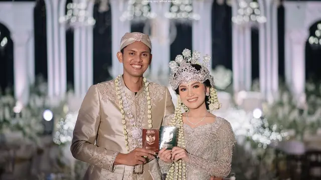 6 Momen Mesra Ibnu dan Lita Pakai Baju Senada, Pasangan Selebgram Hits