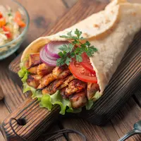 ilustrasi kebab/copyright by SOLOTU (Shutterstock)