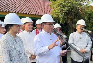 Gubernur DKI Jakarta Pramono Anung Perintahkan Evaluasi Bangunan Sekolah Rusak (Winda Nelfira/Liputan6.com)