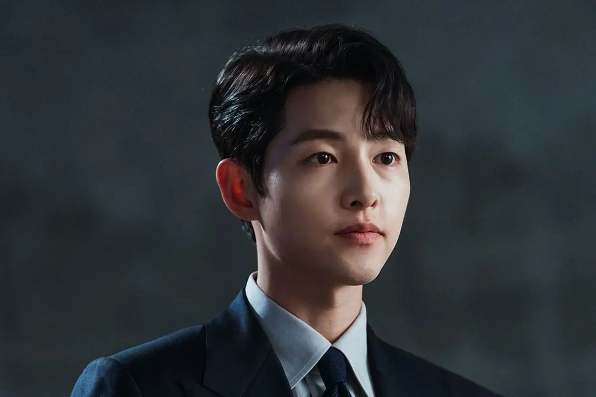 Song Joong Ki dalam Vincenzo. (tvN via Instagram/ /tvndrama.official)
