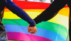 Polisi Tangkap Pria LGBT Jual Video Mesum Sesama Jenis Rp 150 Ribu