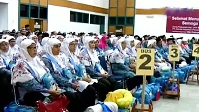 Lepas Kloter I DKI, Menag Minta Jemaah Haji Kendalikan Emosi