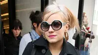 Videoklip `Our Time` Lily Allen Ditarik dari MTV