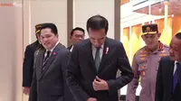 Presiden Joko Widodo (Jokowi) tak lagi pakai dasi kuning saat kunker. (Merdeka).