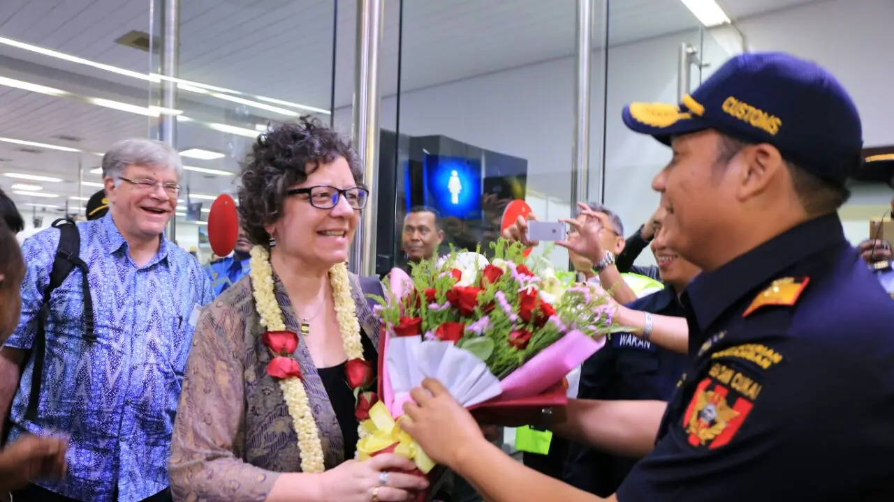 penumpang pertama 2018