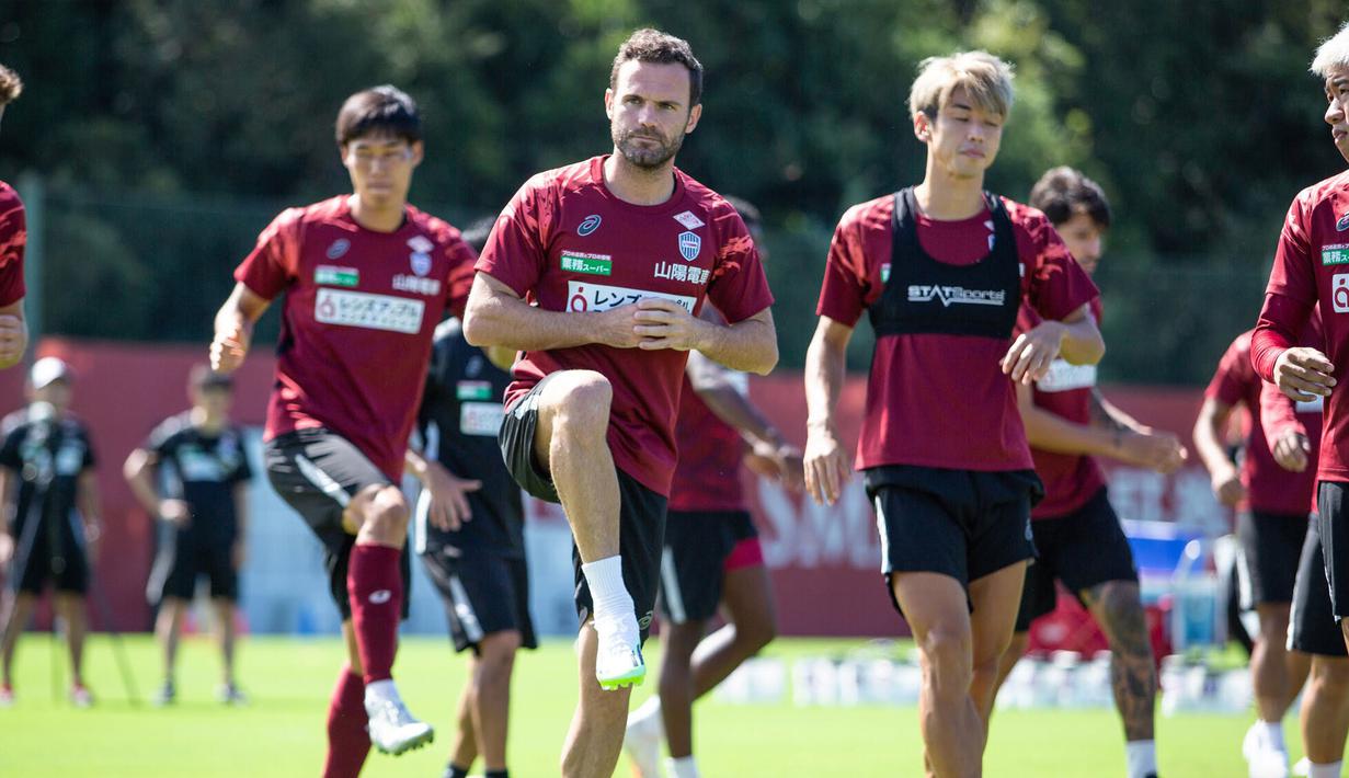 Laga melawan Sanfrecce Hiroshima bisa menjadi penampilan debut bagi mantan gelandang MU, Juan Mata. Vissel Kobe merekrut Juan Mata setelah dilepas Galatasaray atas persetujuan bersama pada akhir musim lalu. (X/@visselkobe)