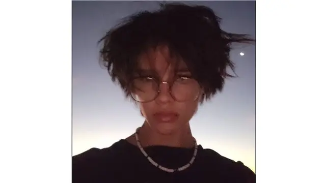 Ultah ke-15, Ini 6 Potret Armand Anak Farah Quinn dengan Gaya Rambut Emo