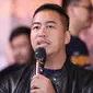 "Ketika Pak Parwes (produser Starvision) menerima Partikelir, saya sangat senang dan antusias karena akhirnya bisa mewujudkan cita-cita saya," kata Pandji . (Nurwahyunan/Bintang.com)