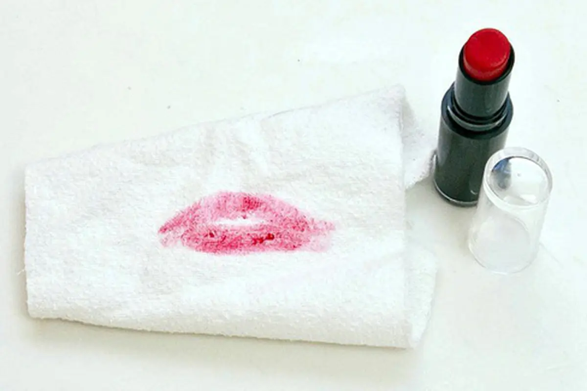 copyright by www.popsugar.com