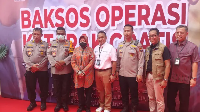 Menteri Sosial Tri Rismaharini