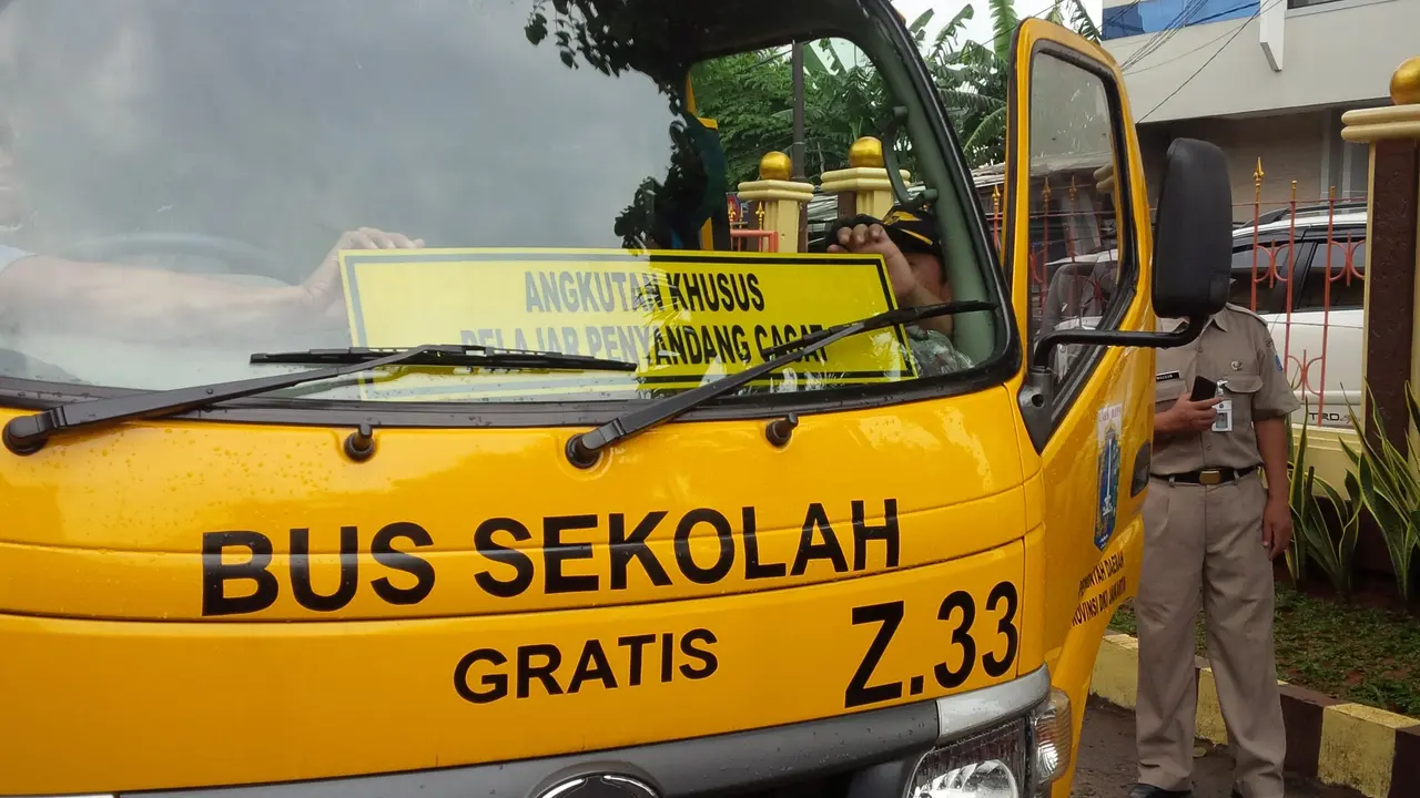 Bus Sekolah