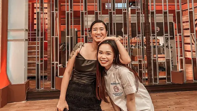 Jadi Juara MasterChef Season 8, Ini 6 Potret Kebersamaan Jesselyn dan Para Juri