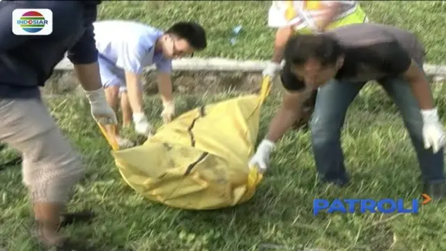 Sesosok jenazah ditemukan di dalam parit tertutup kasur di ruas Tol Tangerang-Merak kilometer 51.