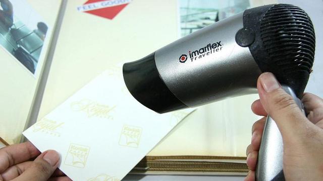 6 Fungsi Unik Pengering Rambut yang Tidak Anda Ketahui Sebelumnya