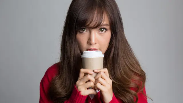 5 Alasan Anda Tetap Perlu Minum Kopi (Artemisphoto/Shutterstock)