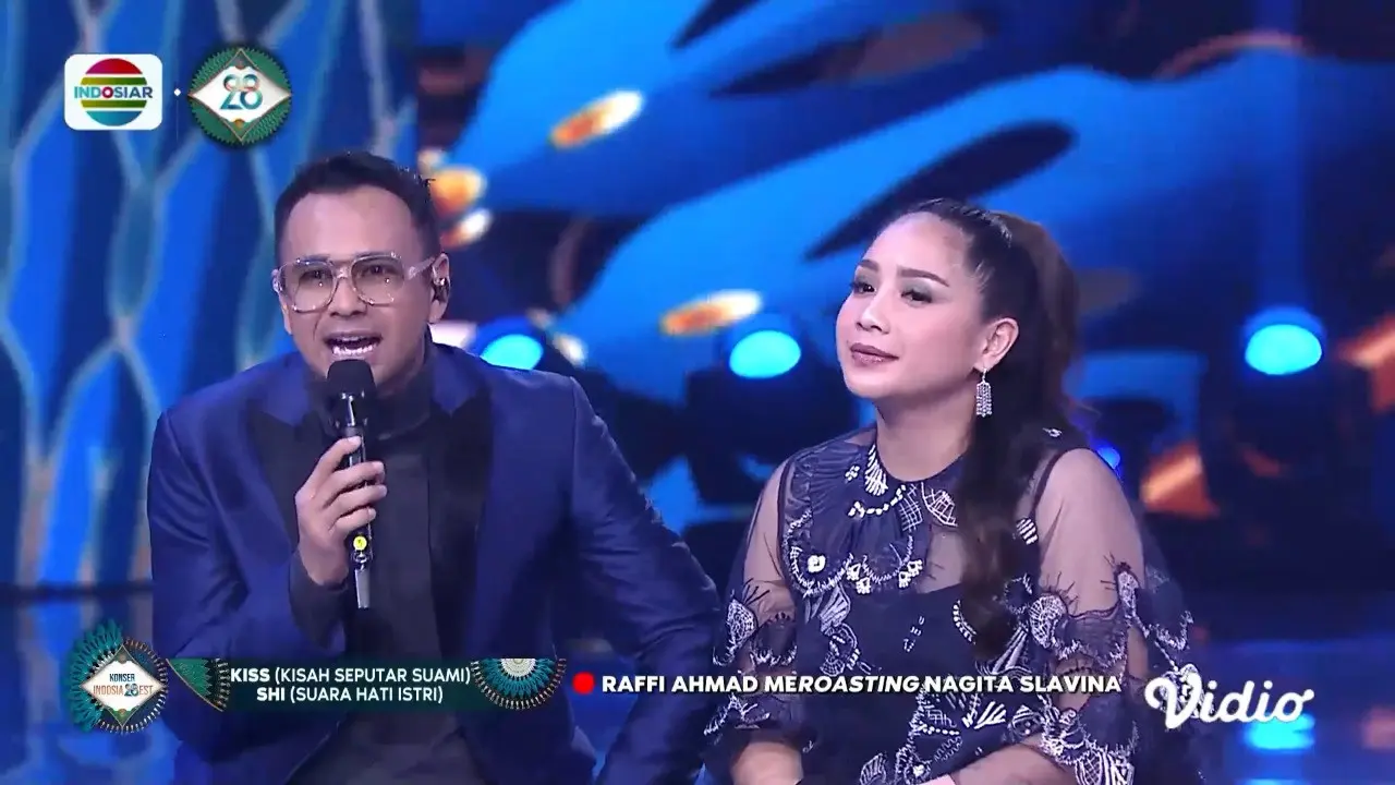Raffi Ahmad dan Nagita Slavina saling roasting di panggung HUT Indosiar ke-28 hari pertama bertema Konser Indosia28est