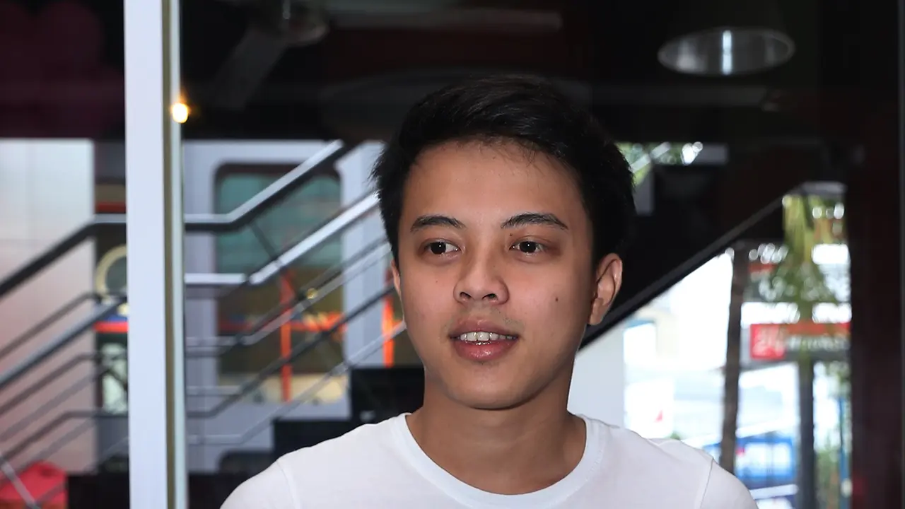 [Bintang] Bisma Kharisma Ingin  Fokus Akting dan Solo Karier