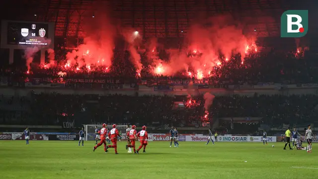 Foto: Tak Ada Pemenang di Laga Panas Persib Bandung Kontra Bali United di Grup C Piala Presiden 2022