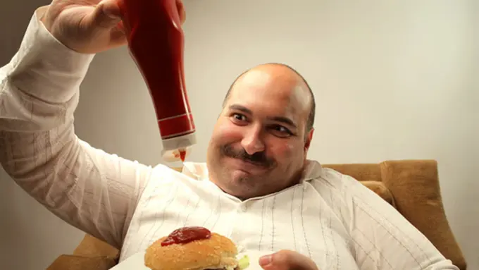 10 Orang yang Nggak Paham Caranya Menikmati Saus