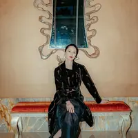 Laura Basuki tampil mempesona dengan serba hitam saat menghadiri Piala Citra 2022 [instagram/laurabas]