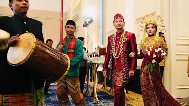 Potret Pernikahan Anak ke-3 Mahfud MD Usung Konsep Tradisional. [@mohmahfudmd]