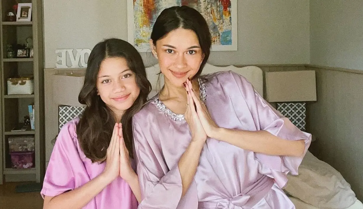 Nana Mirdad memang terbilang aktif mengunggah berbagai kegiatannya melalui akun Instagram. Bahkan, ia kerap memperlihatkan berbagai momen bersama keluarga kecilnya. (Liputan6.com/IG/@nanamirdad_)
