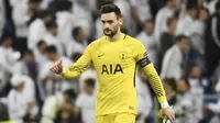 Penjaga Gawang Tottenham Hotspur, Hugo Lloris menjadi pengawal terakhir pertahanan Spurs saat melakoni laga Derbi London Utara, Sabtu (10/2/2018) (AFP/Gabriel  Buoys)