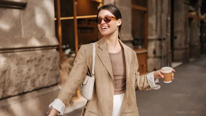 wanita mei bermartabat