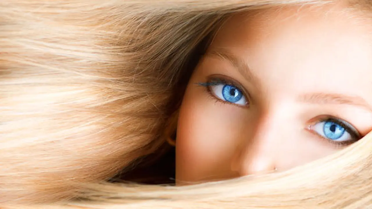 (C) shutterstock