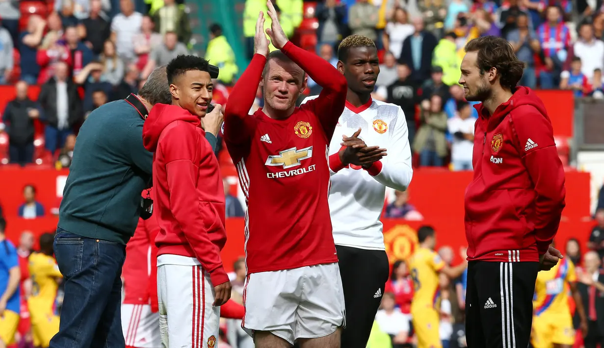 6. Manchester United - 18 Menang 15 Seri 5 Kalah - 69 Poin. (EPA/Tim Keeton)
