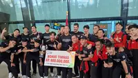 Timnas Putra Voli Indonesia Tiba di Indonesia, Sang Pencetak Sejarah Disambut Meriah