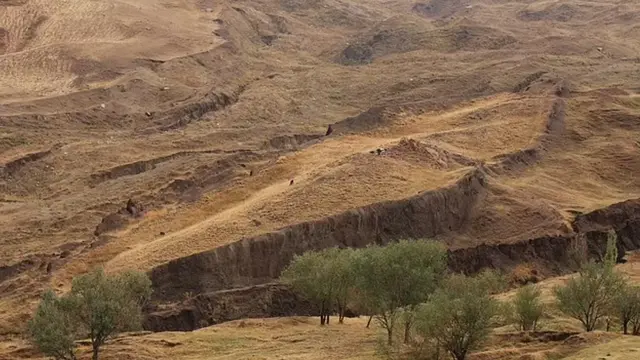 Gundukan berbentuk perahu di Gunung Ararat