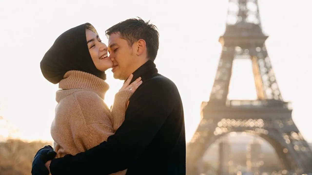 Makin Mesra, Ini 7 Potret Honeymoon Citra Kirana dan Rezky Aditya di Perancis