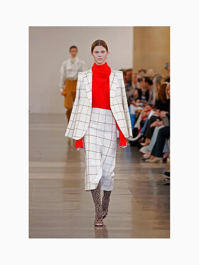 Victoria Beckham di London Fashion Week