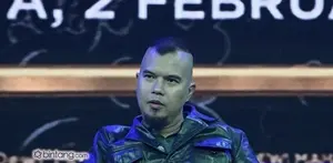 Mulan Jameela menjadi lebih manja dan cemburuan dengan Ahmad Dhani disaat hamil kedua ini. Demi menjaga kesehatan Mulan, Dhani selalu menjadi ayah siaga.